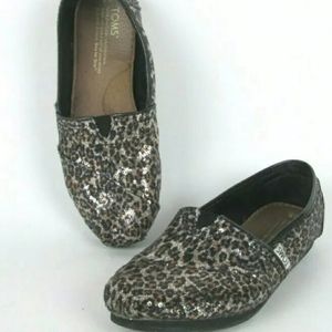Leopard print sparkle Tom's